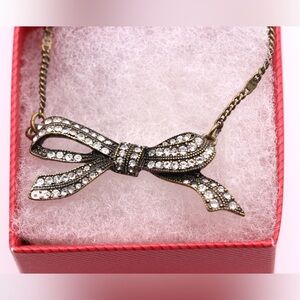 Vintage Brass Rhinestone Bow Necklace – Adjustable - Elegant Sparkling Jewelry